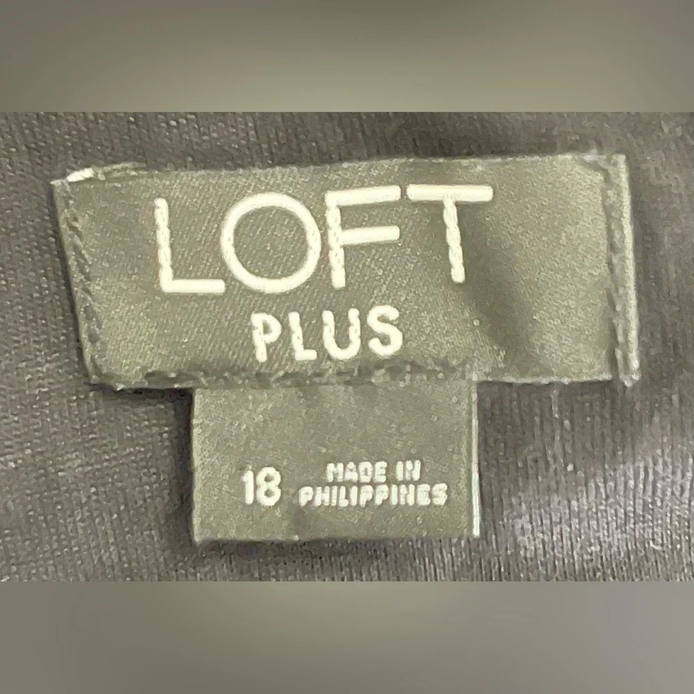 LOFT sz 18 black jumper. Slight elastic waist & ultra soft. Perfect for travel! - Picture 4 of 5
